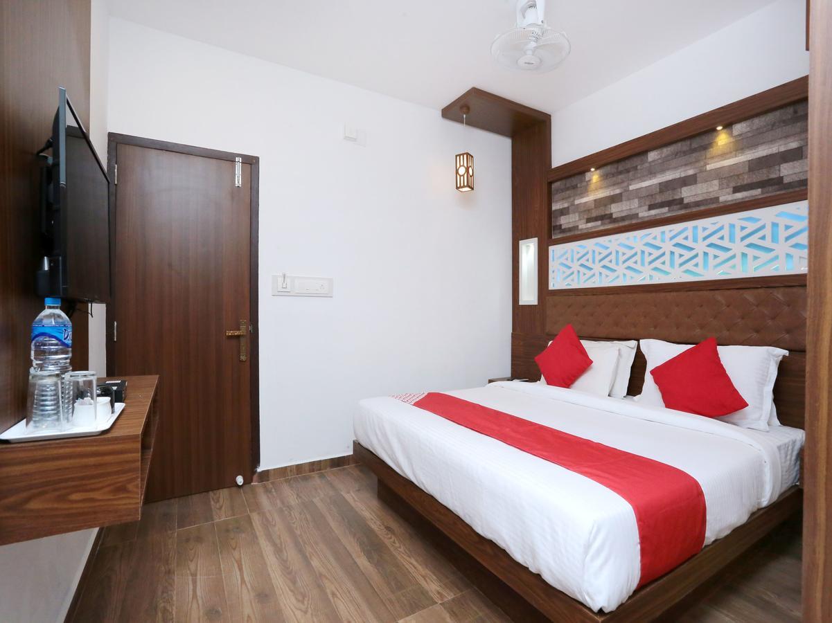 Hotel Qube Kochi Exterior foto