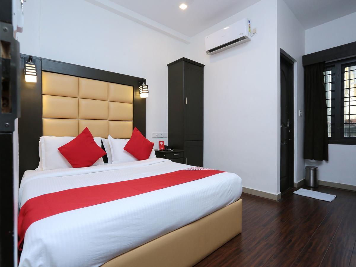 Hotel Qube Kochi Exterior foto
